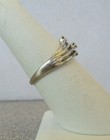 14K Helzberg Diamonds White gold Diamond Ring Size 7 R31 — photo 4
