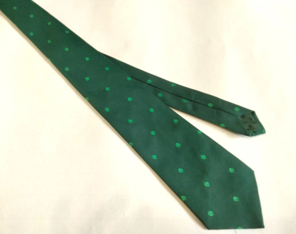 Corbata de hombre vintage SUGRA DUBLIN IRLANDA TRÉBOL DE TRES HOJAS DECORACIÓN VERDE Foto 2 de 4