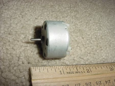 Small DC Electric Motor 04-14 VDC 5500rpm 0.8mN-m M11    