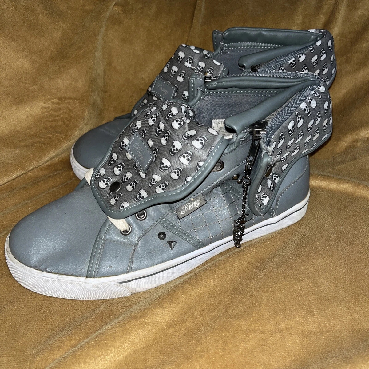 Pastry black shop high tops