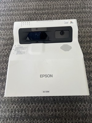Epson LCD Projector EB-725Wi Model H998A