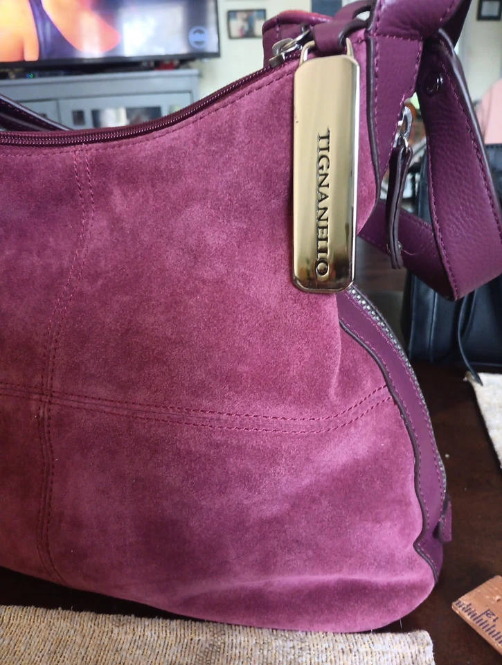 Tignanello Expandable Burgundy Genuine Suede Shoulder Bag Wine Nice Clean - Image 4 of 4
