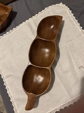 Vtg Monkey Pod Wood 3 Section Pea Pod Shaped Tray Serving Tray Barware Nut Bowl