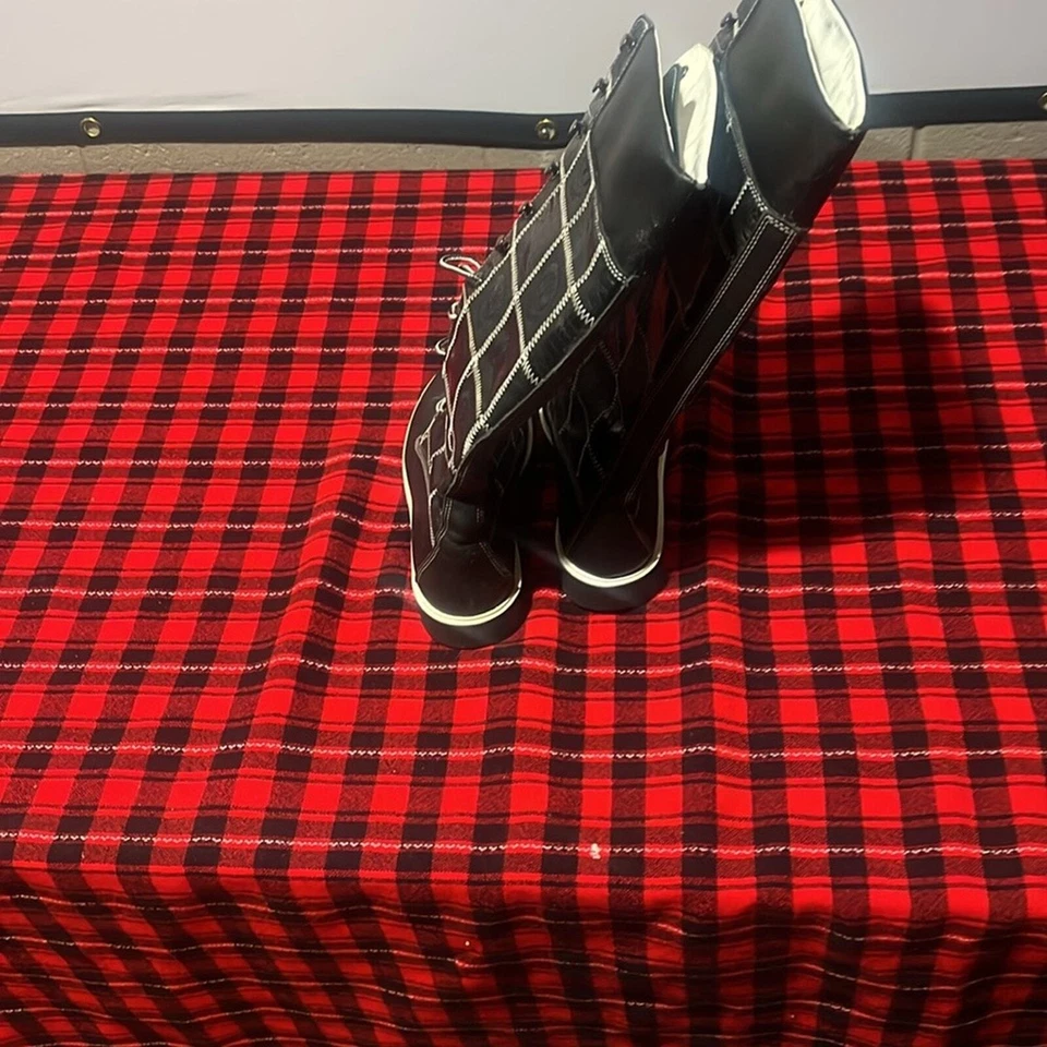 Botas Timberland con cordones hasta la rodilla ligeramente usadas Foto 4 de 4