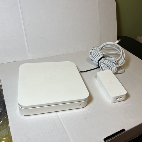 Apple A1301 - AirPort Extreme Base Station - Wireless N Router + power supply
