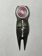 Crosshairs Divot Tool & Odyssey The #1 Putter On Tour 1" Coin Style Golf Marker