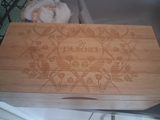 Pukka wooden tea box