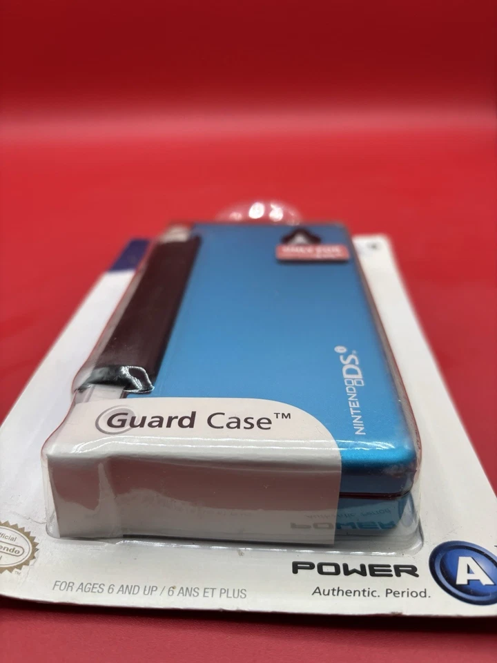 Funda protectora de aluminio PowerA oficial Nintendo DSi azul Foto 4 de 4