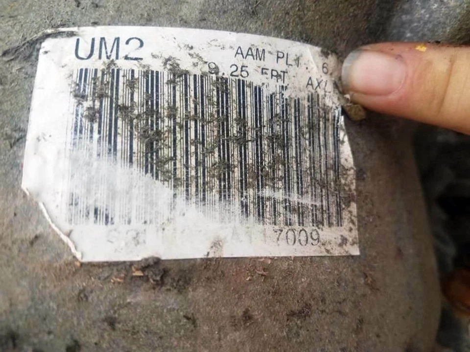 1999-2010 GMC Sierra 2500 3500 Pickup Front Axle Differential Carrier 4.10 Ratio Foto 4 de 4