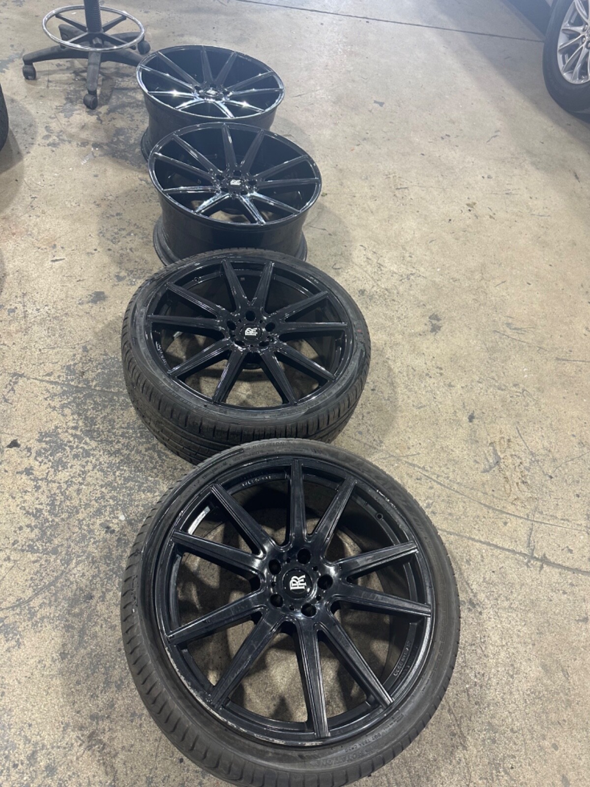 ROLLS ROYCE CUSTOM AS IS WHEELS WITH TWO TIRES 22 IN MESSAGE FOR MORE INFO