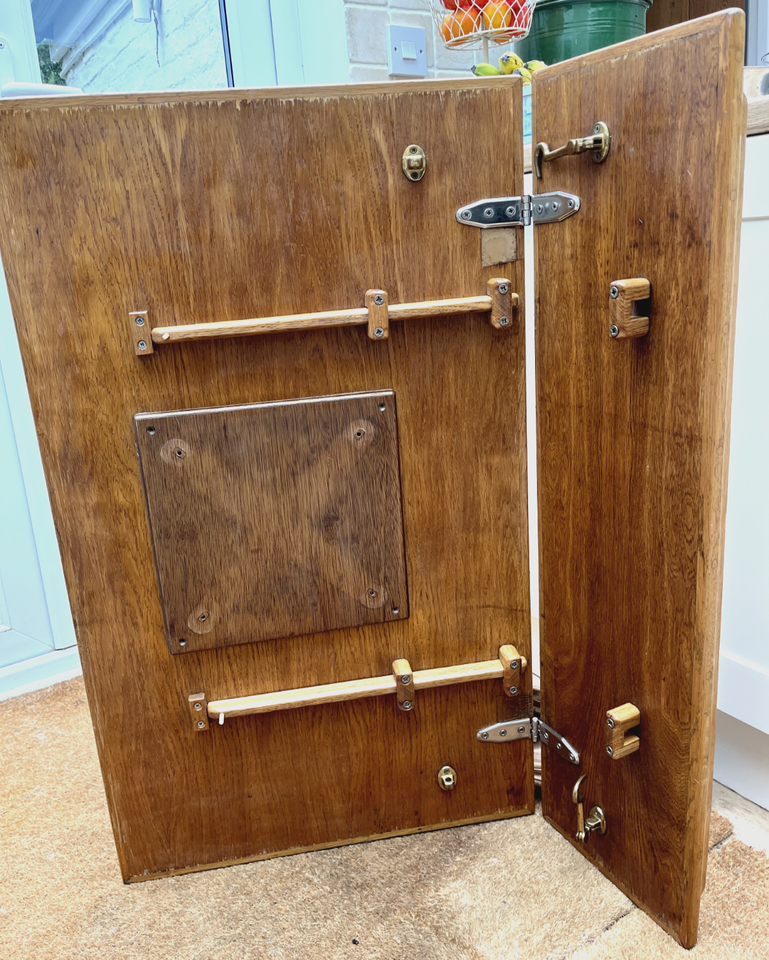 Table for Yacht, boat caravan etc. Large size, drop down very good