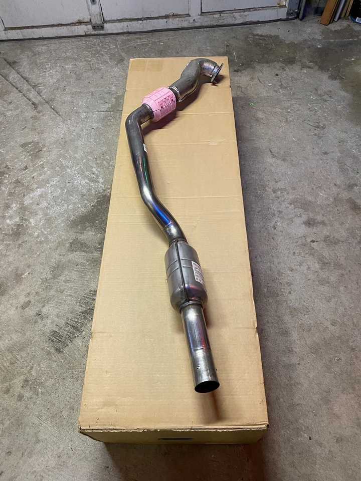 Tubo intermedio de escape delantero AUDI S4 S5 2018-2023 8W0253300S OEM NUEVO silenciador Foto 4 de 4