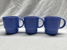 Vintage Tupperware 3 pack Stackable Coffee Mugs Cups#2224A-3 #2224A-4 Light Blue