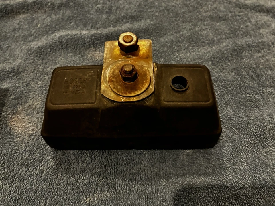 CARCAÇA USADA PARA FAROL DE NEBLINA BOSCH SAAB LE 1473A - Imagem 2 de 4