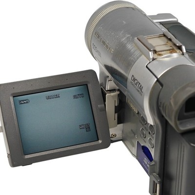 Panasonic NV-GX7 MiniDV Camcorder Silver 10x Optical Zoom Retro