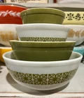 Pyrex Verde Stamp Mixing Bowl Set of 4 Vintage 1970s