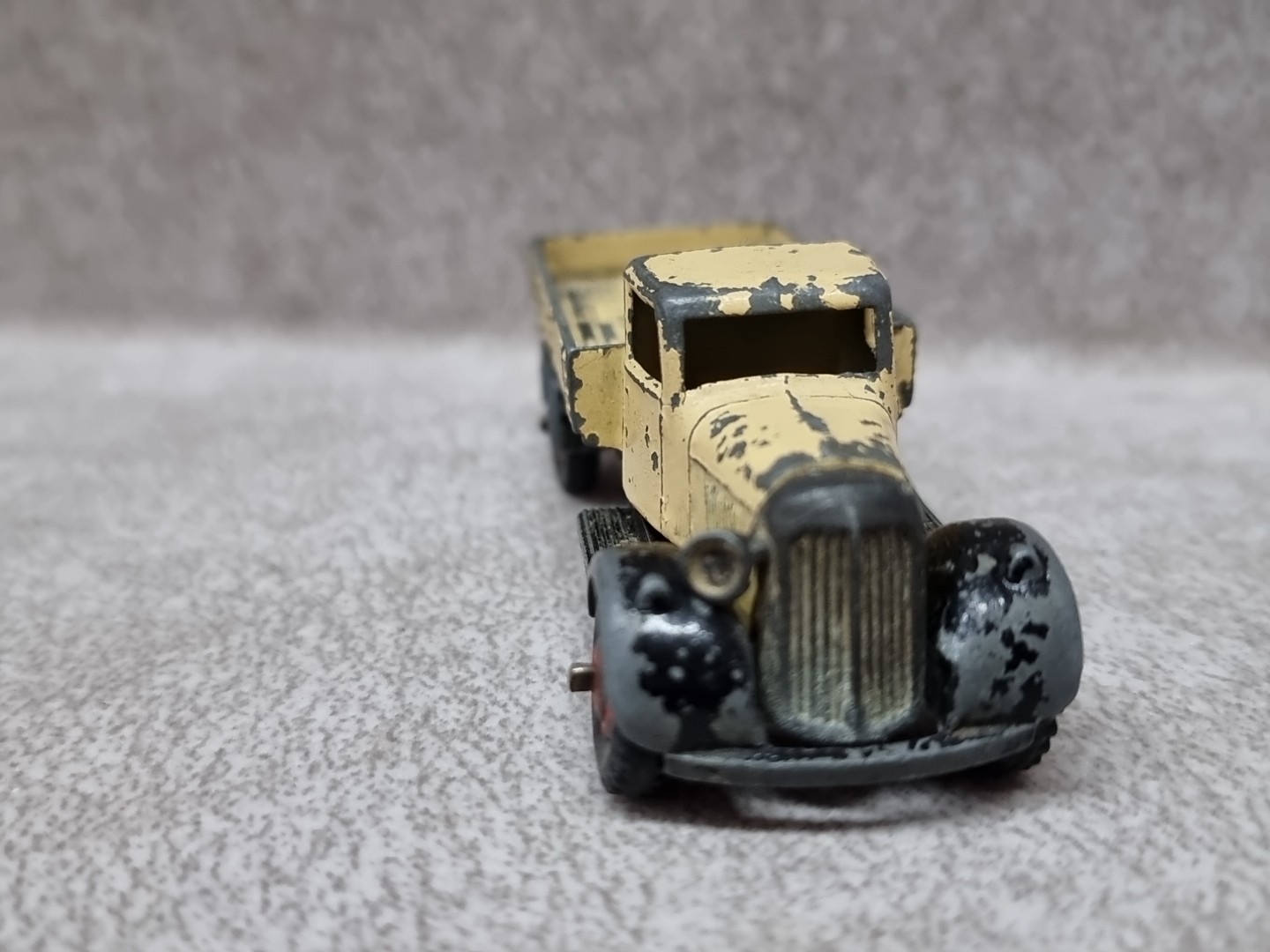 Picture 4 of 18