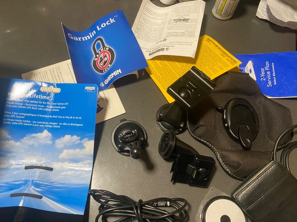 GARMIN nüvi 350 GPS Navigation Bundle Free Shipping - Image 2 of 4