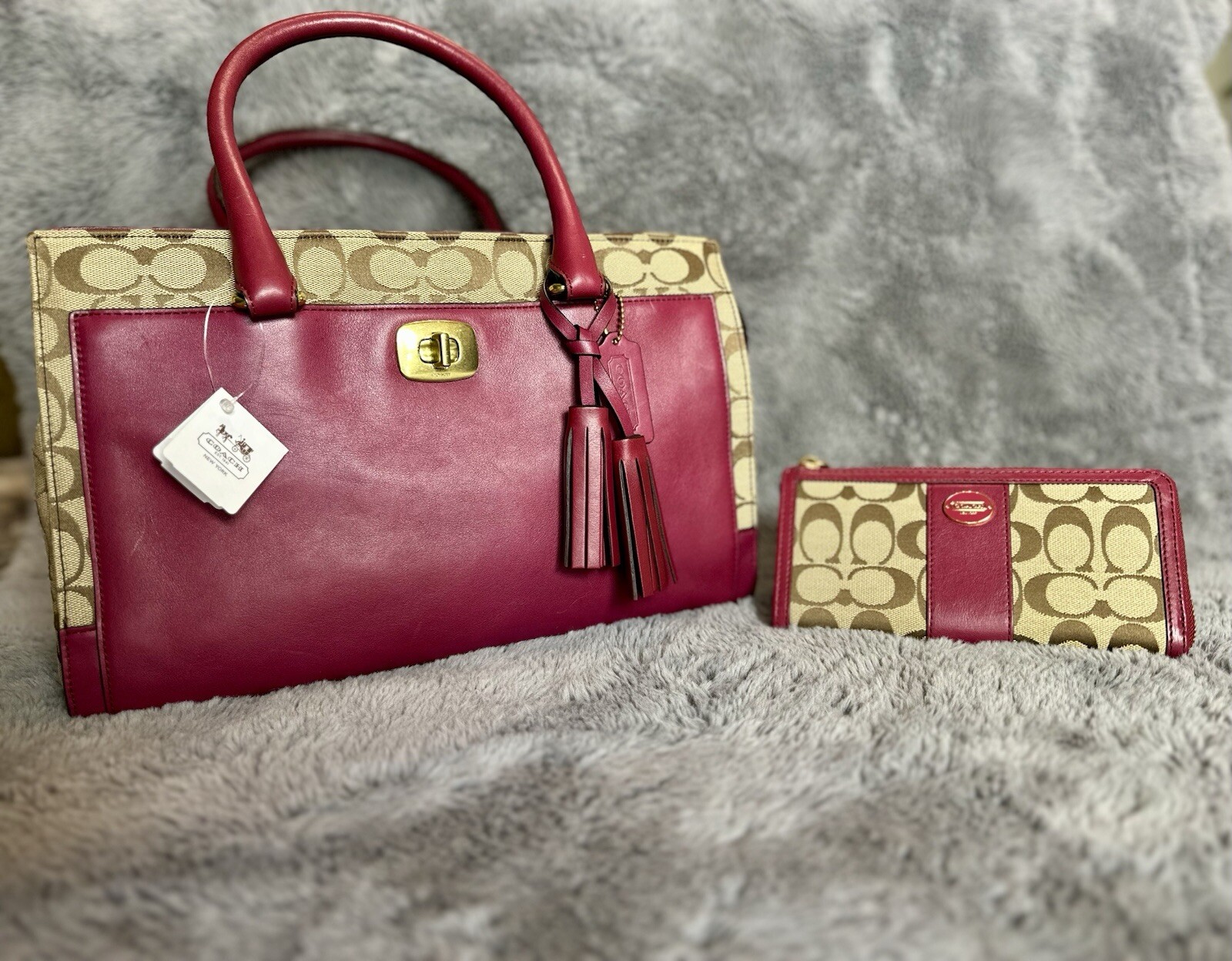 Coach Bag & Matching Wallet Chelsea Legacy Signature C Carryall Khaki/Burgundy