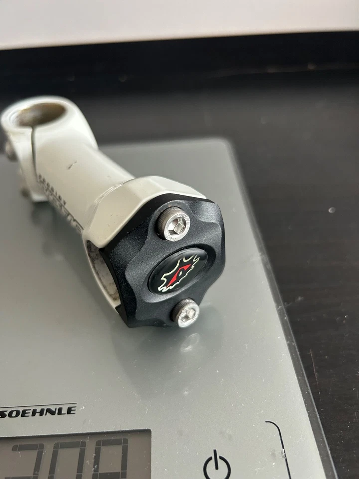 Vástago Race Face Prodigy AL 25,4/110 mm negro/blanco +/- 6° vástago sin rosca Foto 2 de 4