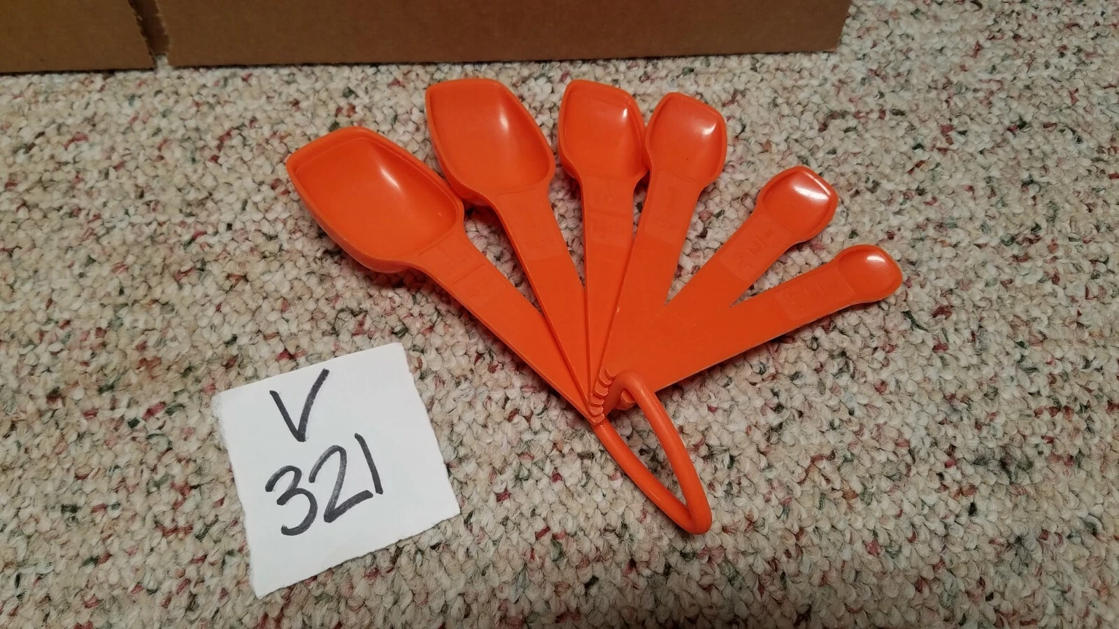 Set of 6 Vintage Tupperware Bright Orange Measuring Spoons with D ring