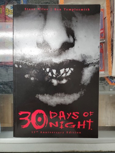 30 DAYS OF NIGHT 15TH ANNVERSARY EDITION DM EXCLUSIVE GRAPHIC NOVEL (348 Pages)