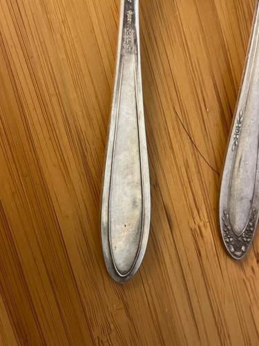 2 Vintage Soup Spoons Oneida Community Service Silver Plate - Picture 4 of 4