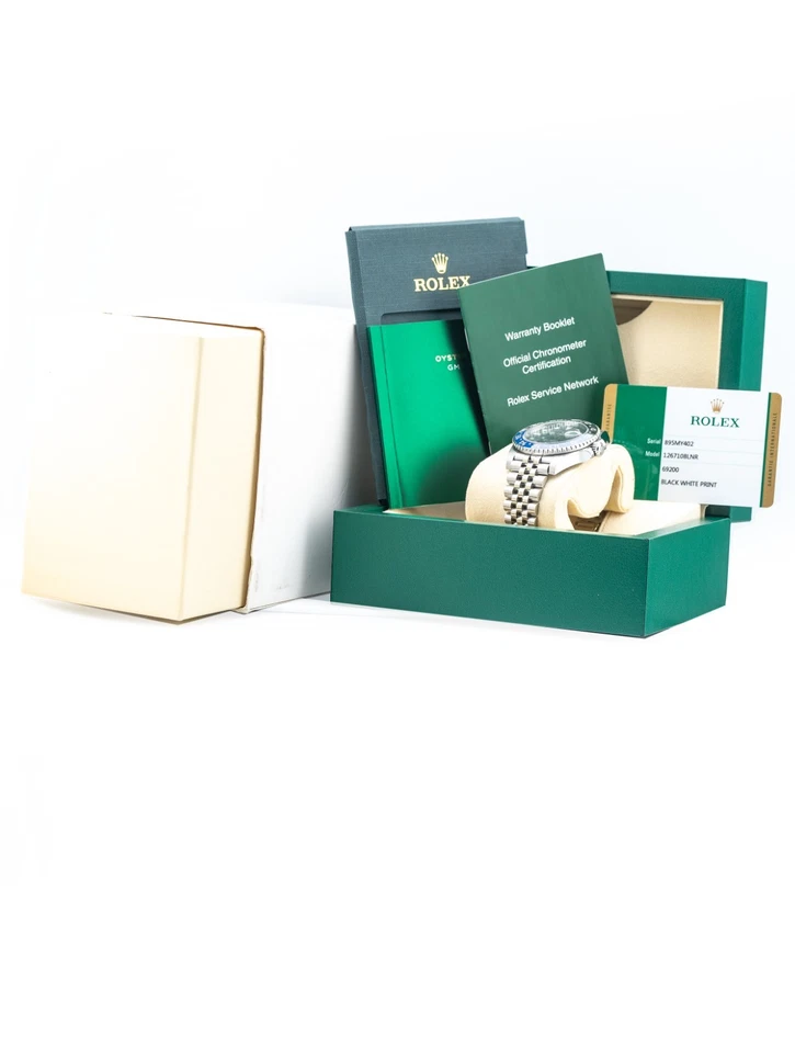 Rolex GMT-Master II 'Batgirl' Black/Blue Ceramic Bezel w Jubilee Bracelet - 100% - Image 4 of 4