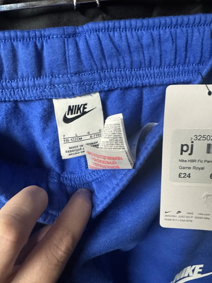 Nike Jogging Bottoms Aged 6-7 - Image 3 of 4