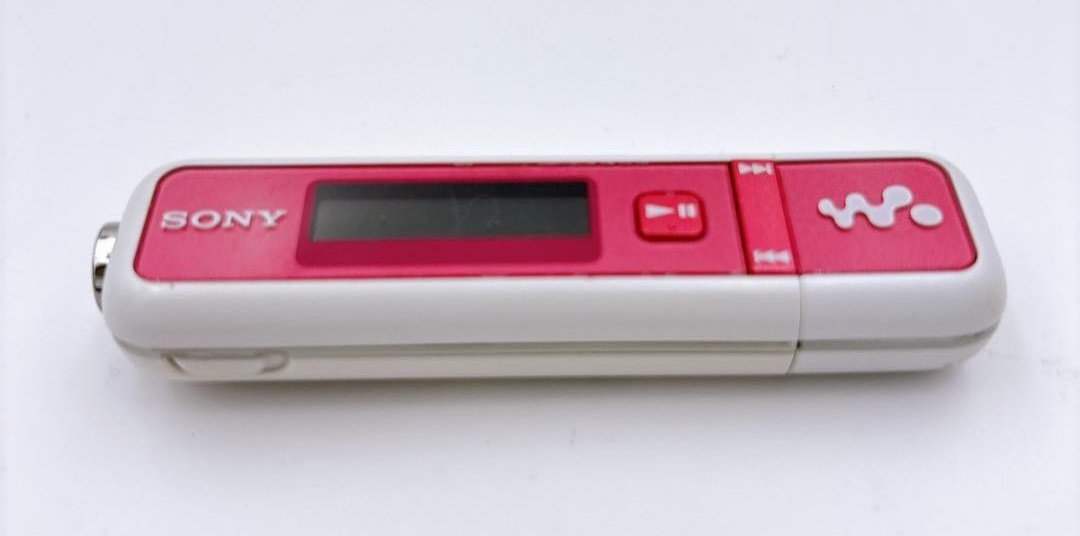 【新品未開封】Sony Walkman NW-E023F ミュージックプレーヤー SONY Walkman NW-E023F 1GB MP3 Digital Music Player Pink USB