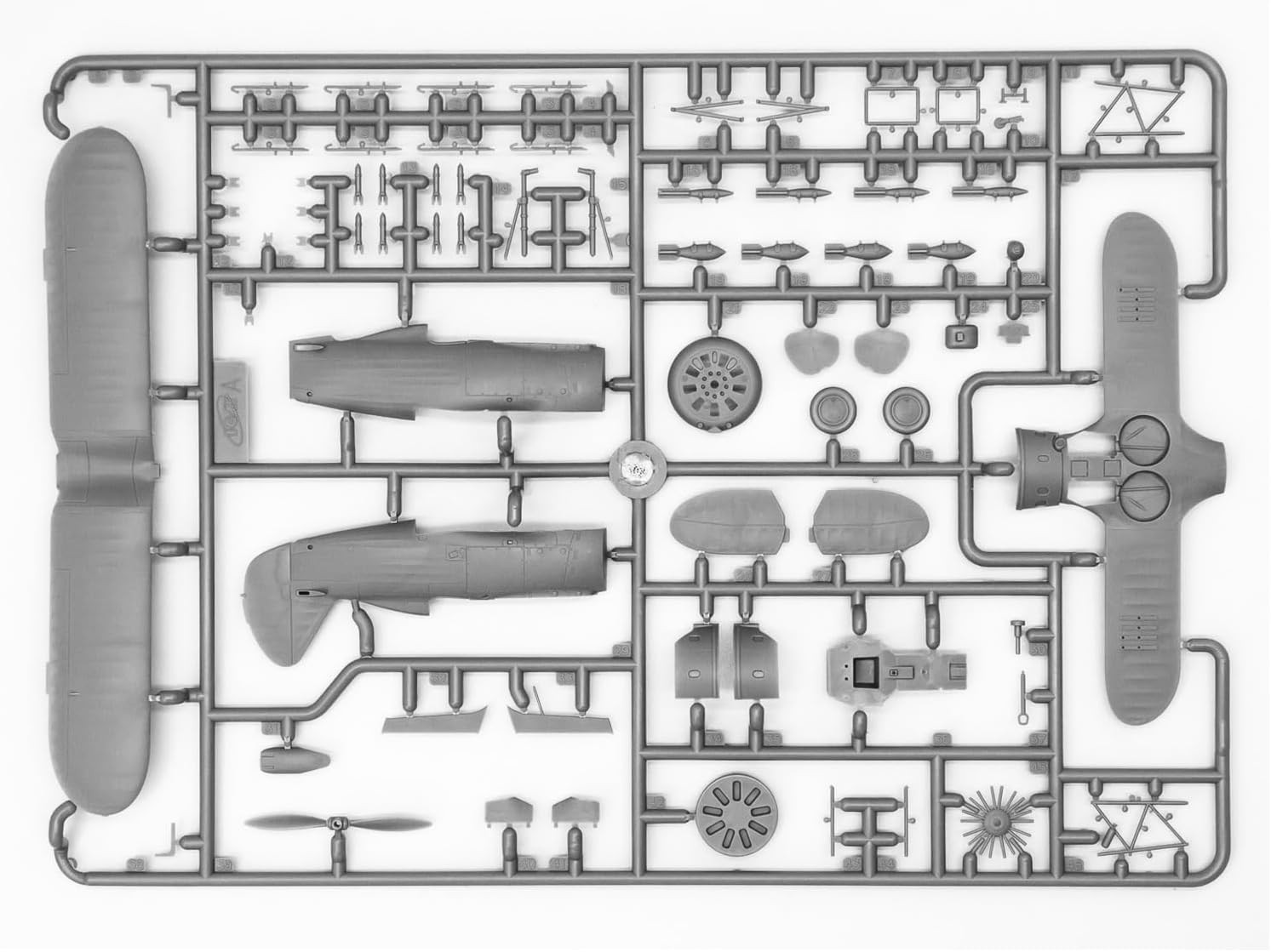 ICM 1:72 - I-153 Chaika WWII Soviet Biplane Fighter