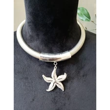 Women's Silver Coil Choker Necklace Starfish Pendant Barrel Clasp Statement