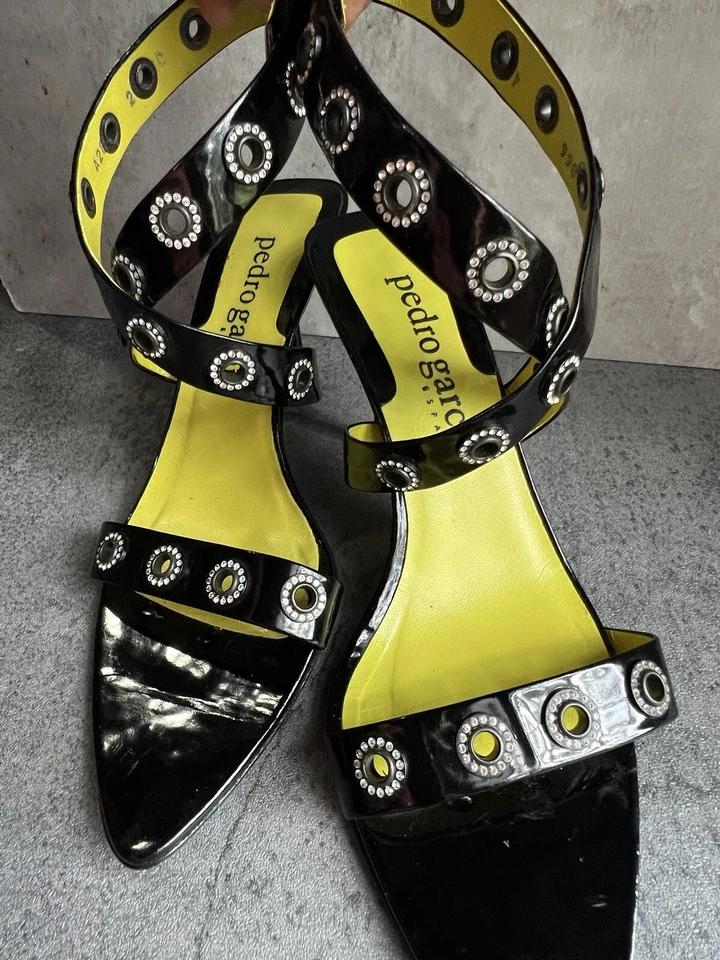 PEDRO GARCIA Black Patent Leather Sandals Heels Size 9.5 - Image 2 of 4