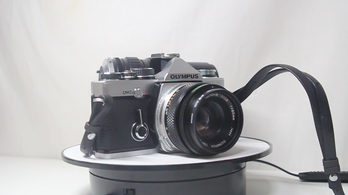 Olympus OM-2N Film Camera + OM-System Auto-S 50mm F/1.8 + Zoom 75