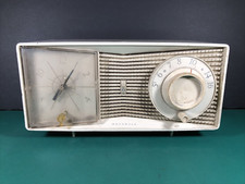 VTG Motorola | Tube Clock Radio | Model C21 | 1960s | FOR PARTS OR RESTORATION