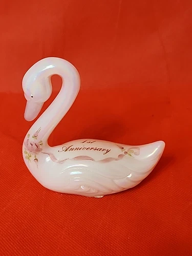 Vintage Fenton White Iridescent Opalescent Art Glass Swan 1st Anniversary Rare