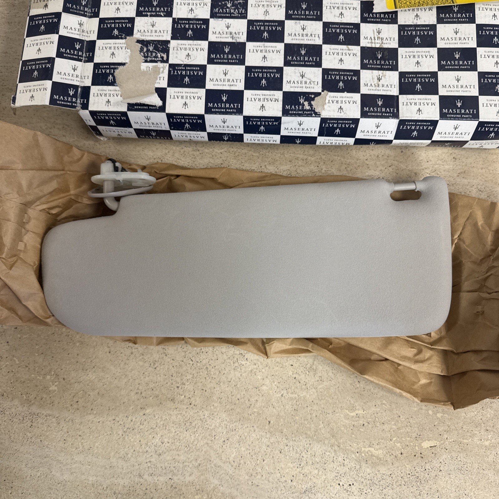 Front Right Gray Premium Fabric Sun Visor for Maserati Quattroporte 2014-2017