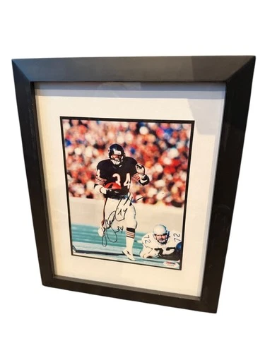 WALTER PAYTON Signed Autographed Framed Photo