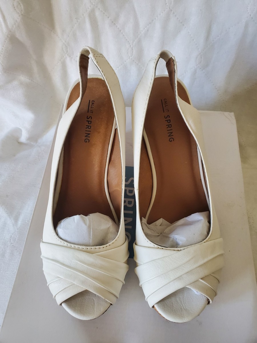 Size 8 Women's - Call It Spring Taneka Wedge Heel White View 5