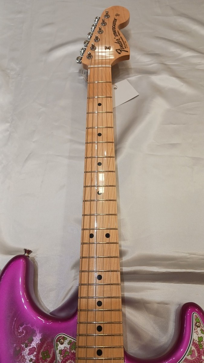 Fender Made in Japan Limited Stratocaster Pink Paisley 2025