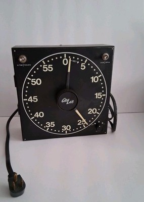Vtg Gra Lab GraLab Model 300 Darkroom Glow in the Dark Timer - Tested Works