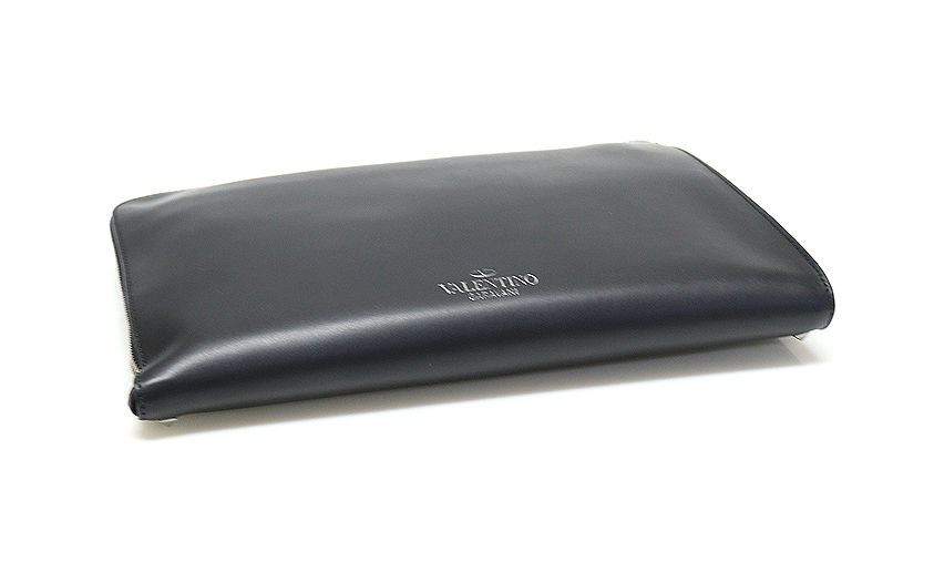 Valentino Black Calf VLTN Rockstud Document Case Strap Valentino Black Calf VLTN Rockstud Document Case Strap