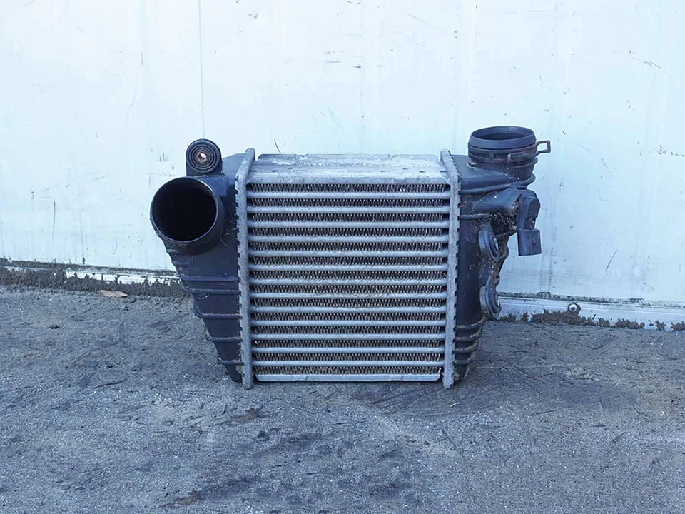 1999 - 2003 Volkswagen Golf 1.9 Diesel Intercooler Cooling Radiator 1J0145803f Foto 2 de 4