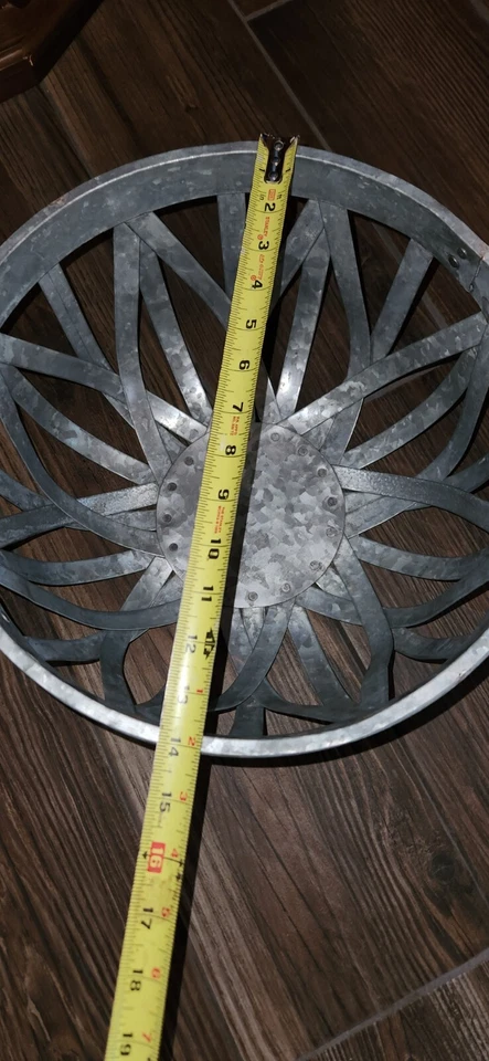 Juego de Cestas de Metal Galvanizado 2 14", 18" Calidad Hecho con Almohadillas en la Parte Inferior "Arlene" Foto 4 de 4