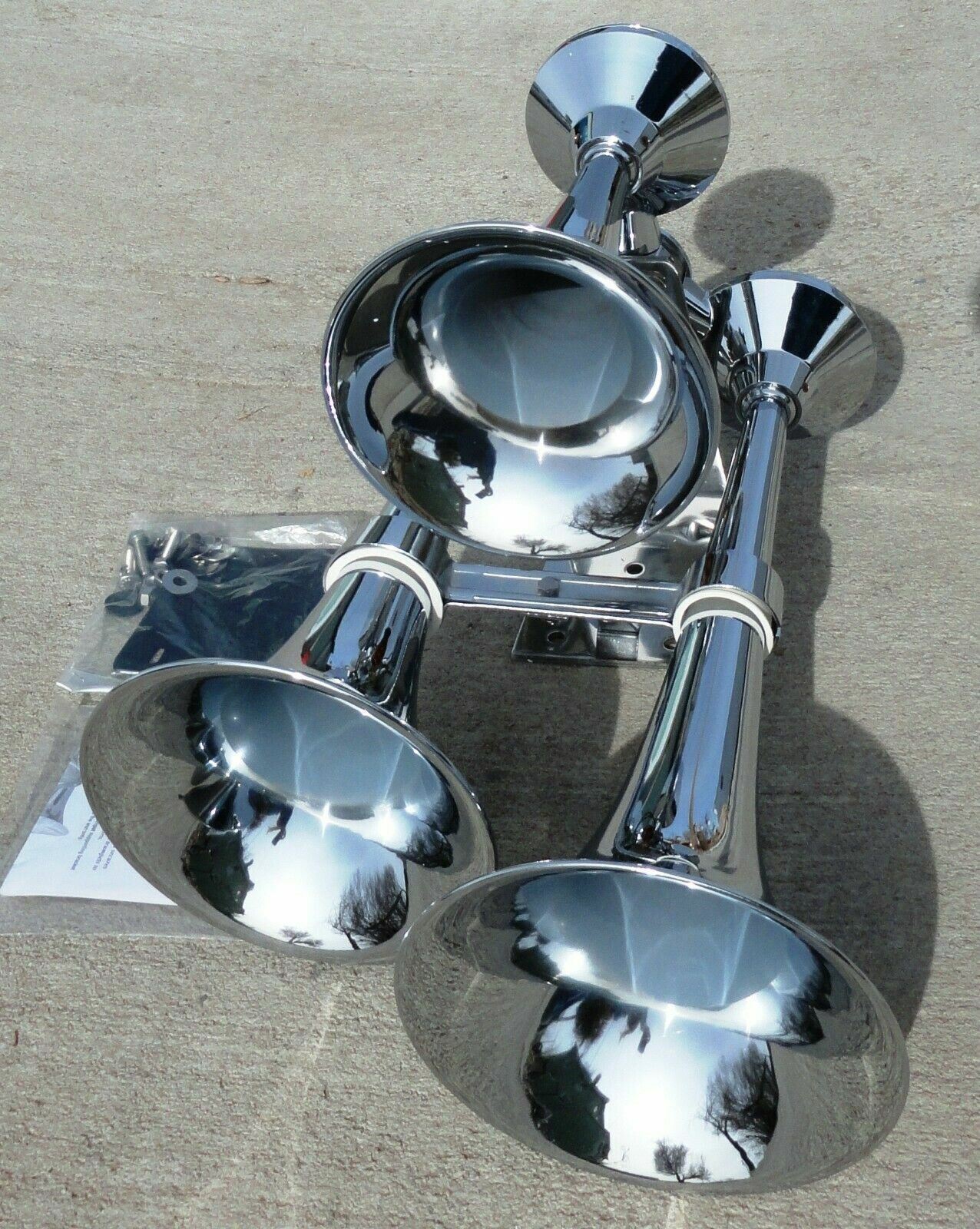 GG Heavy Duty Train Horn w/ 3 Trumpet 140+ Decibel Chrome w/Steel