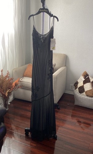 Xscape Vintage Black Floral Beaded Embellished Mesh Evening Gown Size 6 NWT