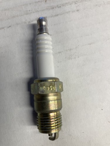 8 NGK R4350B Sparking Plugs in Original Boxes Brand New - Picture 2 of 3