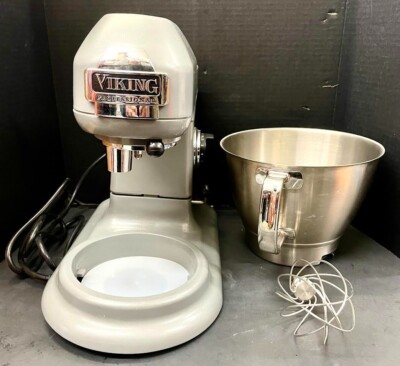 Viking Professional 5クォート スタンドミキサー Viking Professional Stainless Steel 5-Quart Stand Mixer