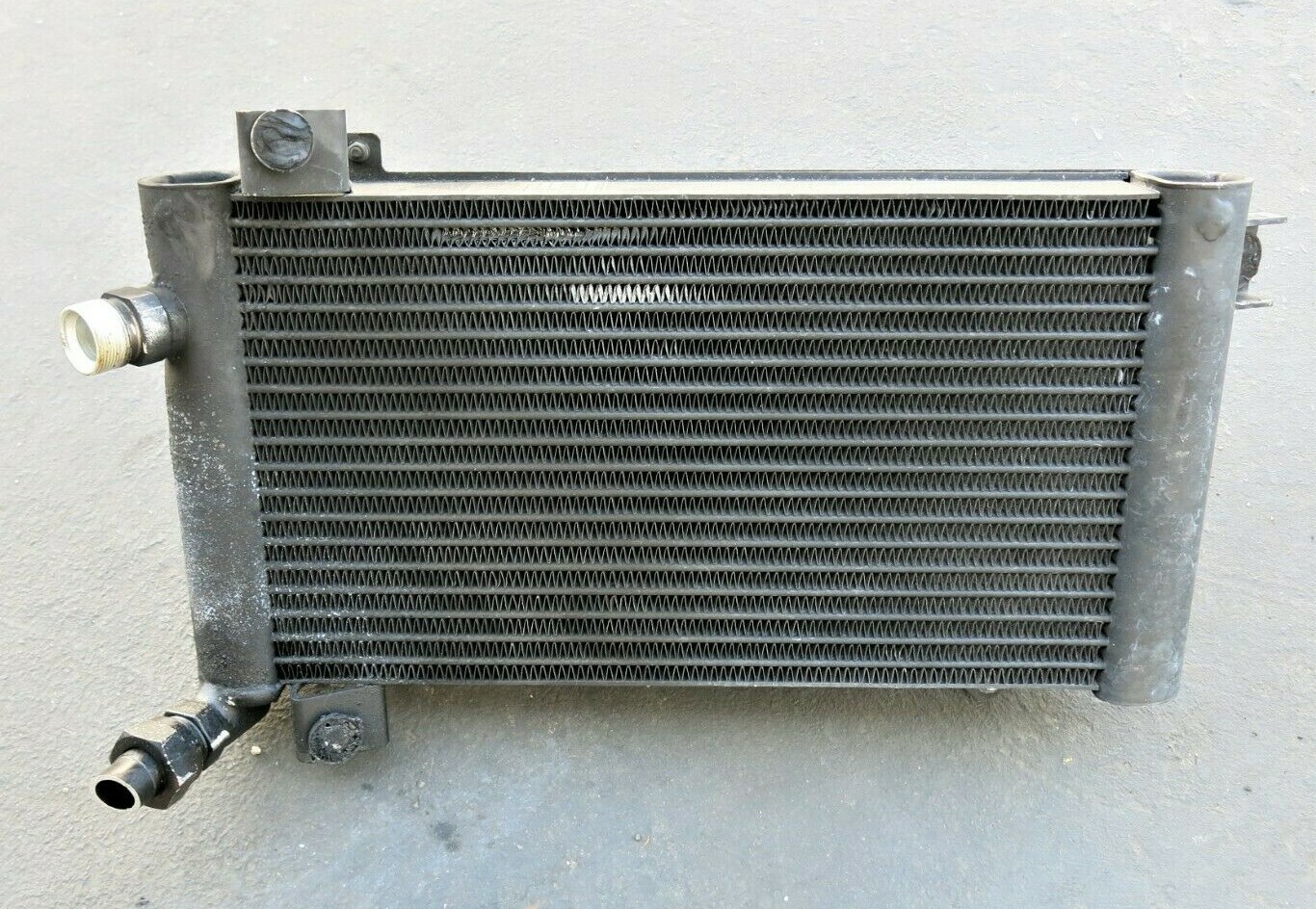 2002 Ferrari 360 Modena Oil Cooler 185412
