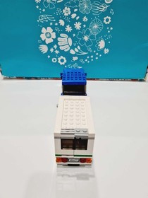 Lego City #60117 Van & Caravan 2016 - 100% Complete with Instructions